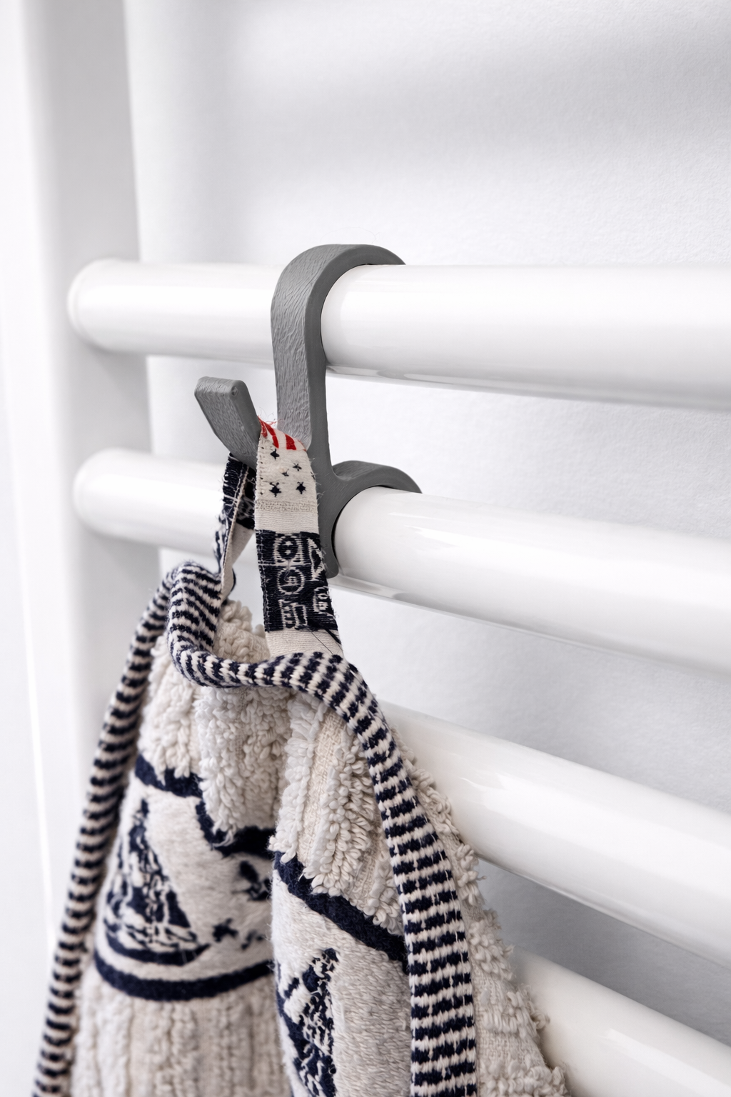 Cârlig prosop calorifer – suport prosop radiator fără găurire